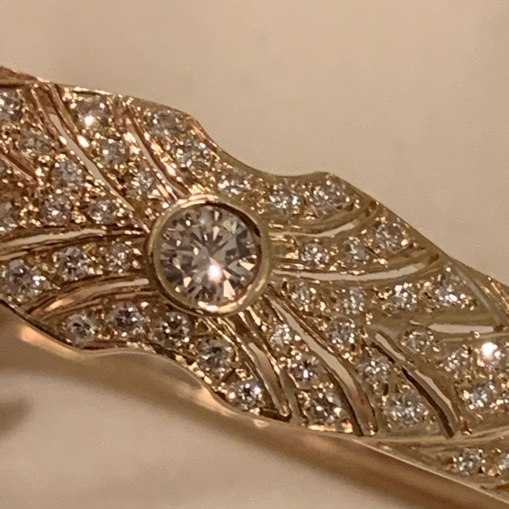 SOLD ON EBAY Outstanding 18 K Diamond Bangle Bracelet